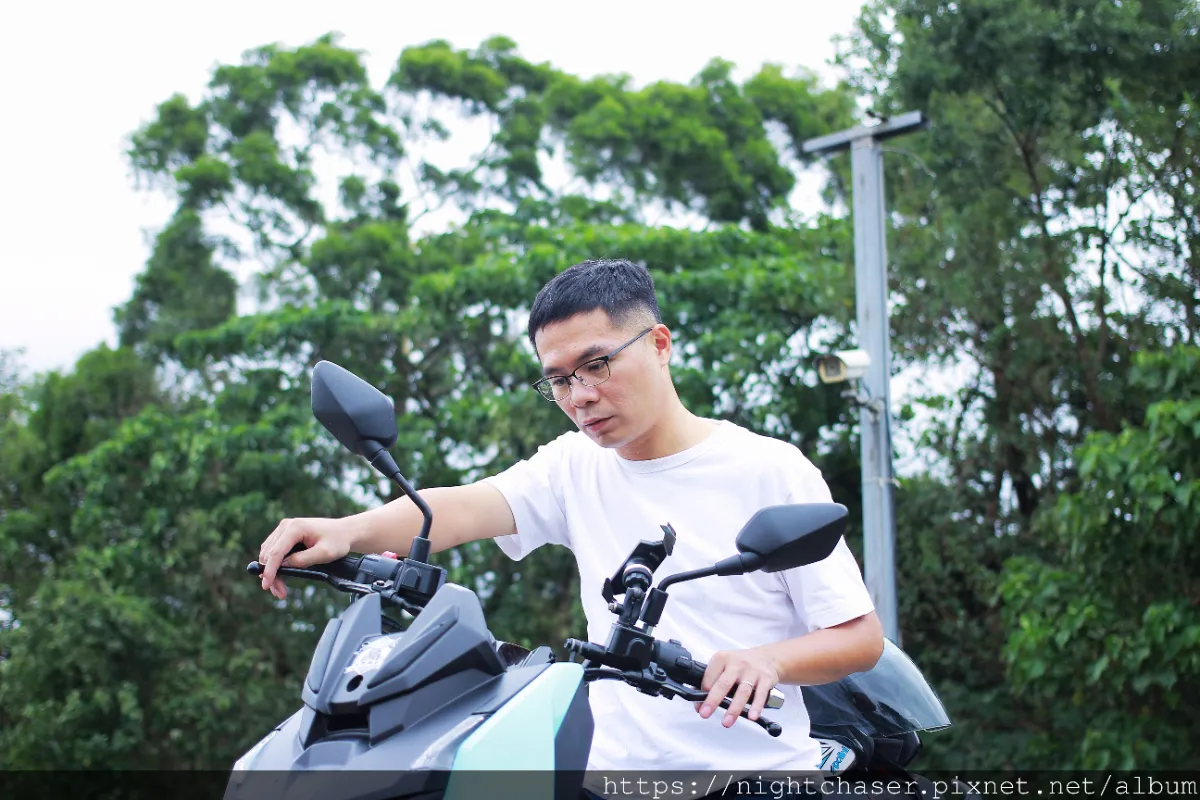 ［圖多］宏佳騰試乘心得｜白牌機車之王 STR250 評價 ：